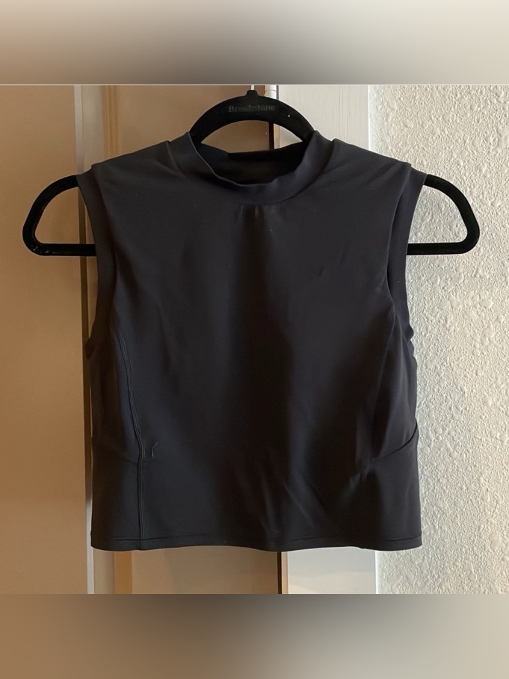 Lululemon Sleeveless Mock Neck Crop Top